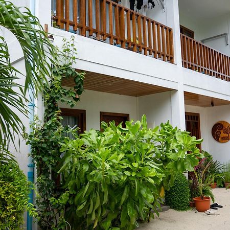 Akiri Dhigurah Hotel Dhigurah  Exterior photo